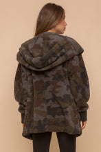 Load image into Gallery viewer, Hunter Coat
