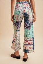 Load image into Gallery viewer, Cleo Jeans