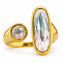 Load image into Gallery viewer, CZ Inlaid 18k Ring: 7