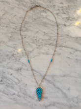 Load image into Gallery viewer, Arrow Necklace