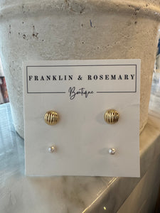 Gold Texture Ball Stud Set