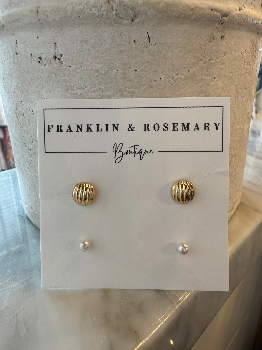 Gold Texture Ball Stud Set