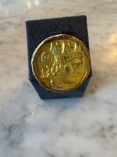 Load image into Gallery viewer, Roman Signet Ring: Sz 9