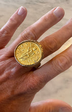Load image into Gallery viewer, Roman Consul Ring: Sz9