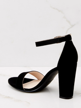 Load image into Gallery viewer, Dress To Impress Heels: Size 7 &amp; 10