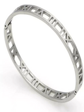 Load image into Gallery viewer, Throughout Time Bangle: Silver