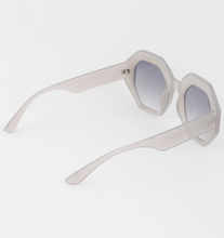 Load image into Gallery viewer, All Eyes On Me Sunglasses