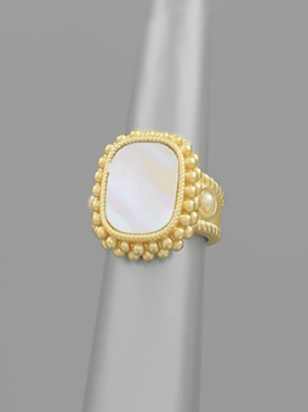 Pearl Ring: Size 8