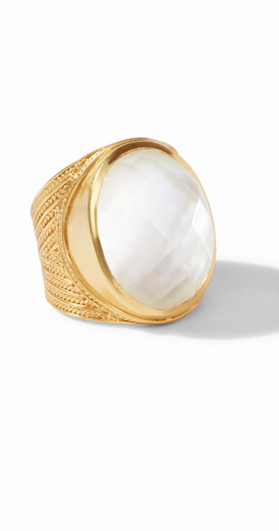 JV Verona Clear Statement Ring: Size 8
