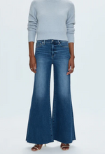 Load image into Gallery viewer, Pistola Izzy Study Jeans