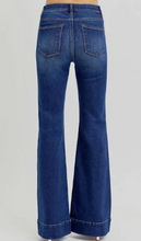 Load image into Gallery viewer, Keaton Jeans