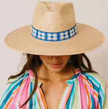 Load image into Gallery viewer, Flora M/L Palm Hat by Sunshine Tienda
