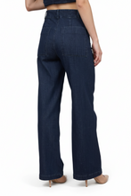Load image into Gallery viewer, Cyrus Trouser Jeans: Large