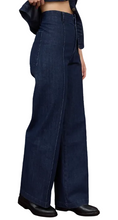 Load image into Gallery viewer, Cyrus Trouser Jeans: Large