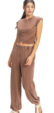 Load image into Gallery viewer, Out Of Town Set: Brown