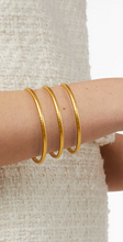 Load image into Gallery viewer, JV Havana Demi Bangle: Medium