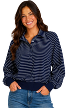 Load image into Gallery viewer, Easton Pullover: Navy