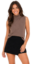 Load image into Gallery viewer, Broadway Skort: Black