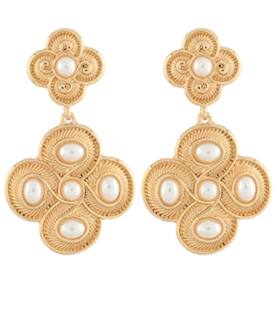 Big Pearl Clover Earrings