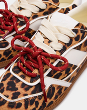 Load image into Gallery viewer, Stevie Sneakers