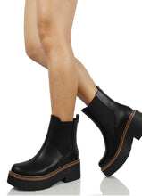 Load image into Gallery viewer, Highland Boots: Black