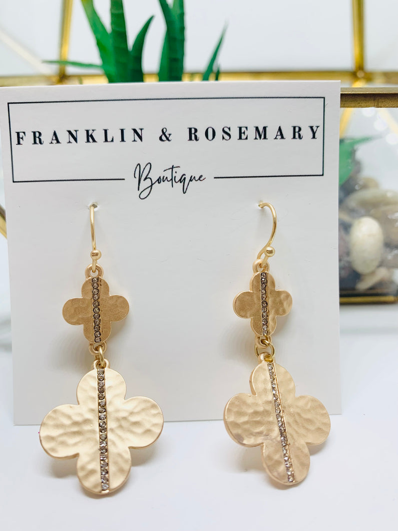 Clover Earrings: Gold
